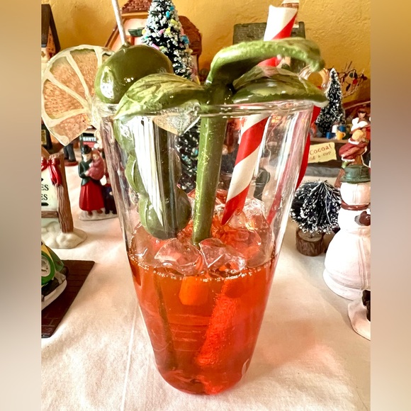 Christmas Glass Bloody Mary Cocktail Ornament Celery Stalk Lime Slice Olives - Picture 2 of 9